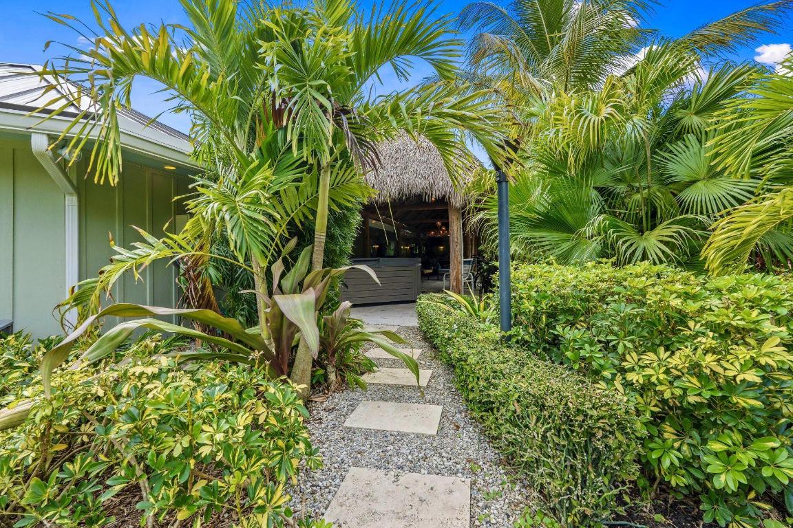 4330 SW Thistle Terrace