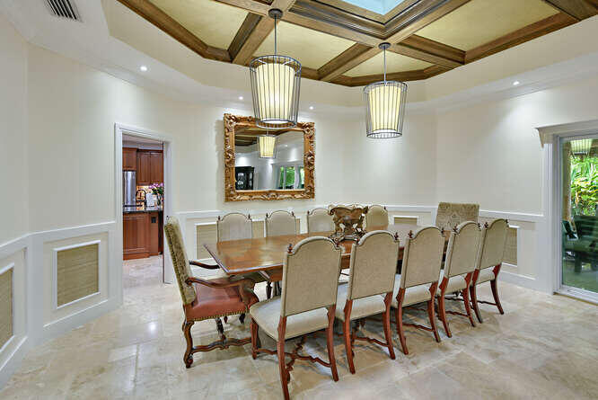 4330 SW Thistle Terrace