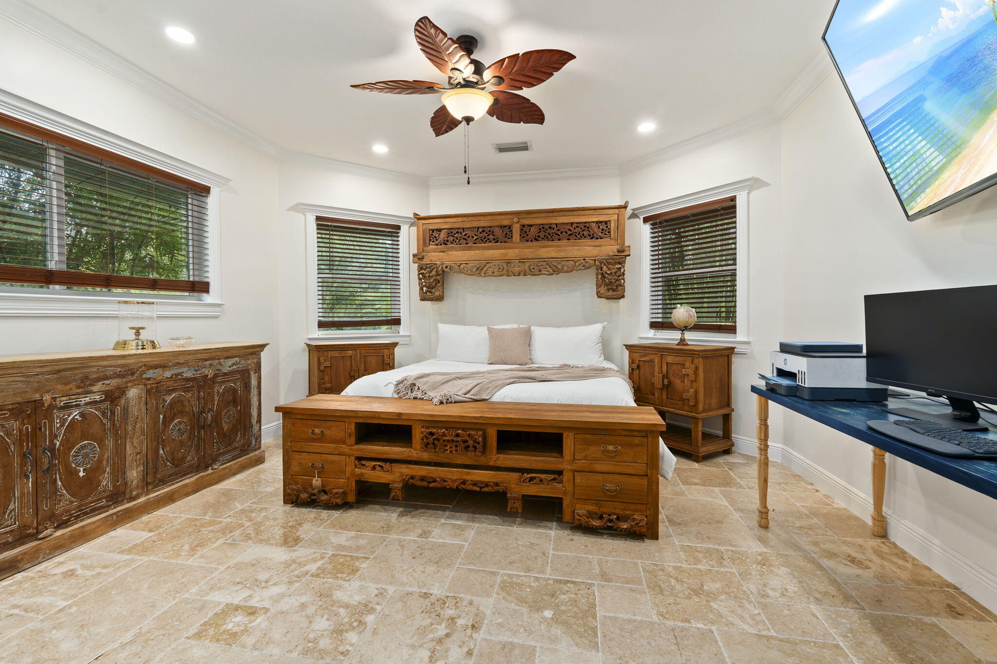 4330 SW Thistle Terrace