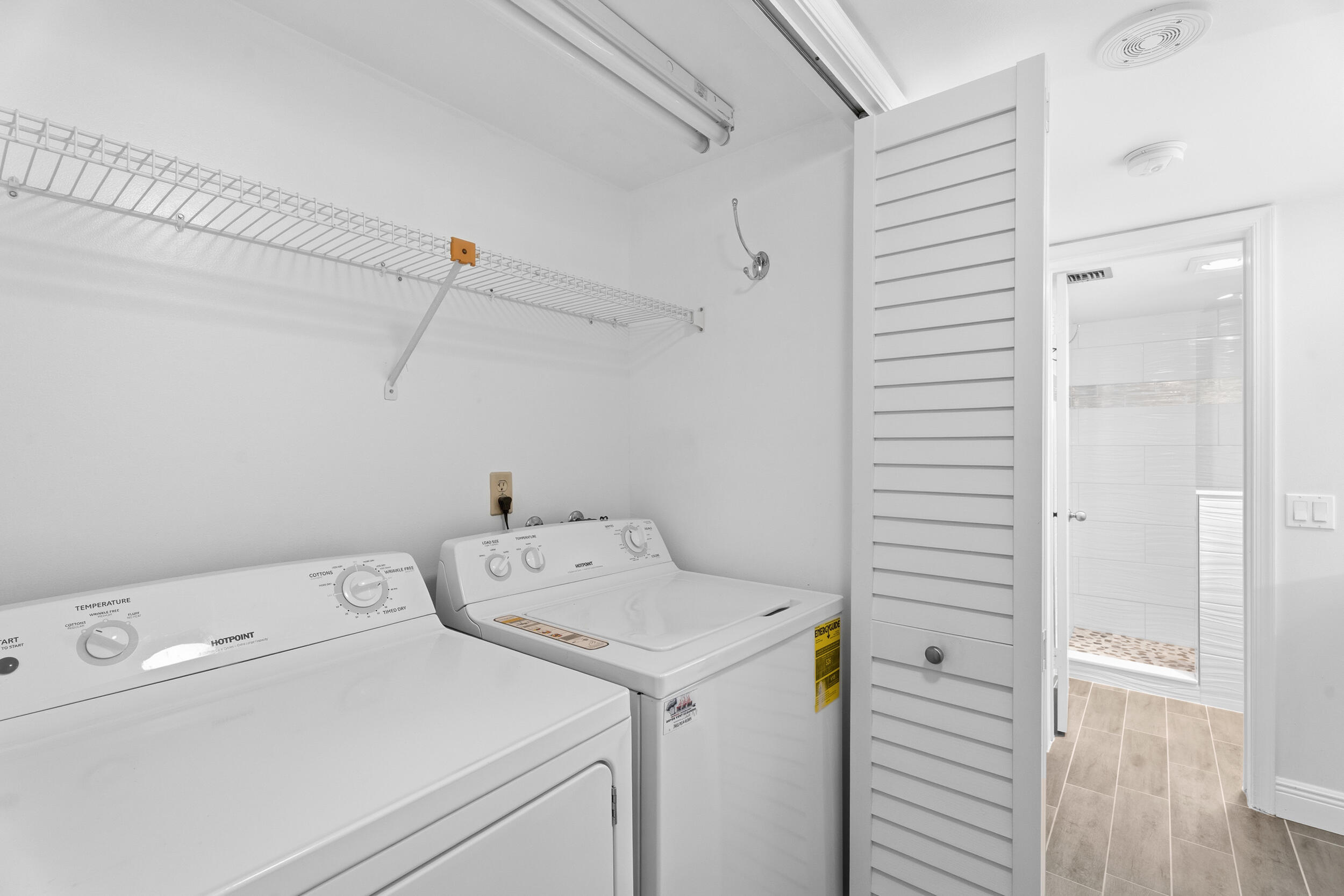 1748 Jupiter Cove Drive Unit: 519a