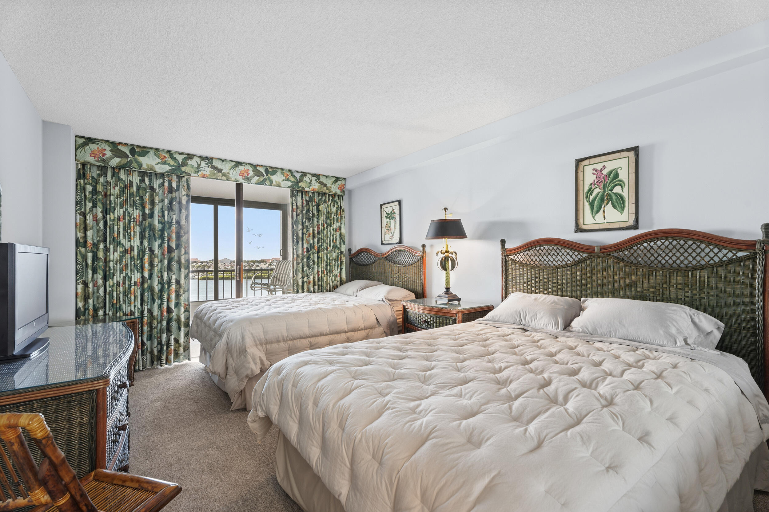 1748 Jupiter Cove Drive Unit: 519a