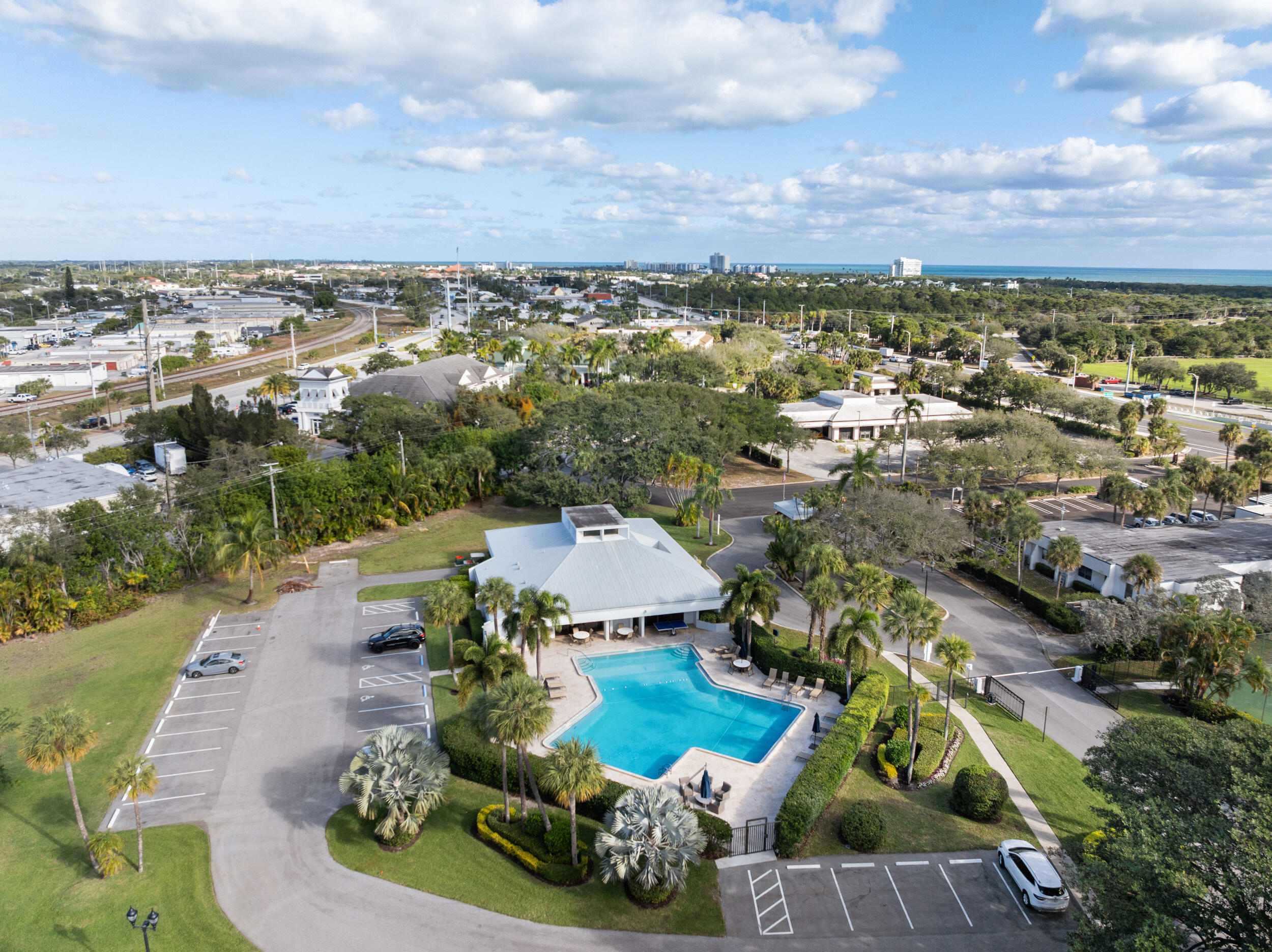 1748 Jupiter Cove Drive Unit: 519a