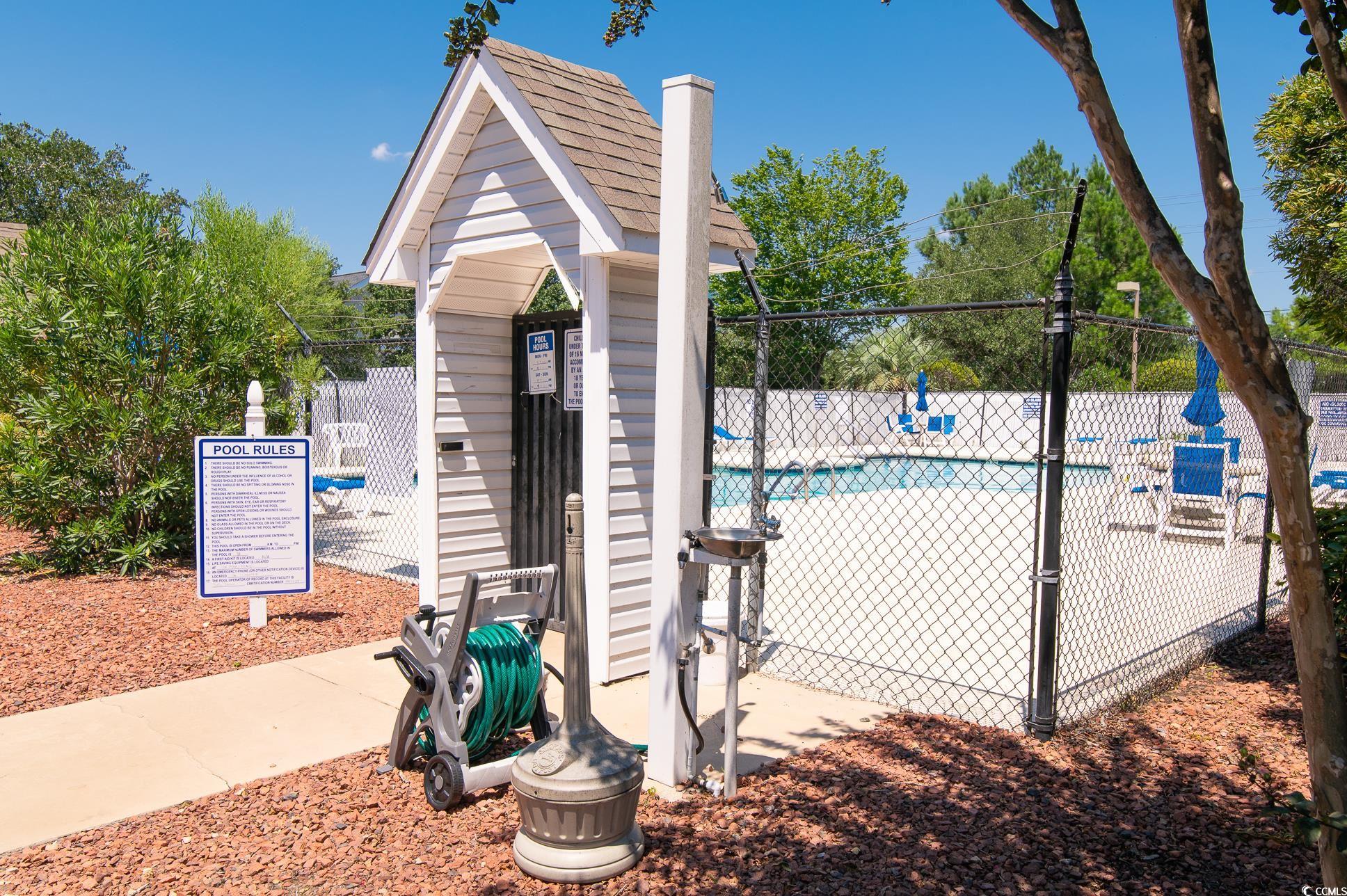 2274 Huntingdon Dr. Unit: J