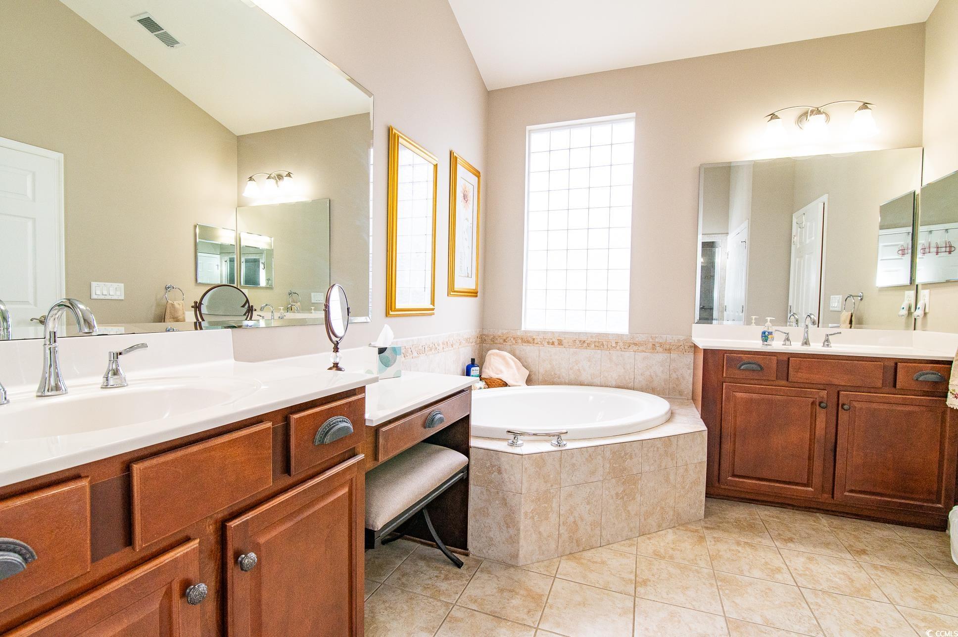 549 Grand Cypress Way