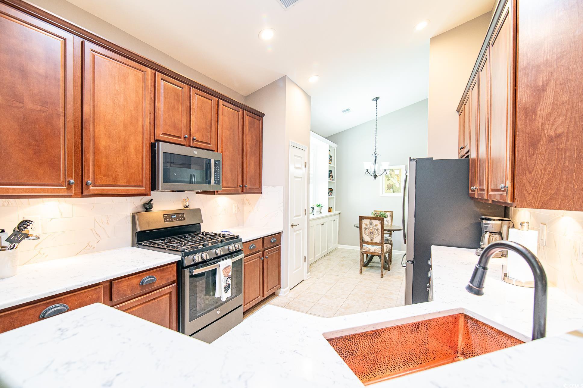 549 Grand Cypress Way