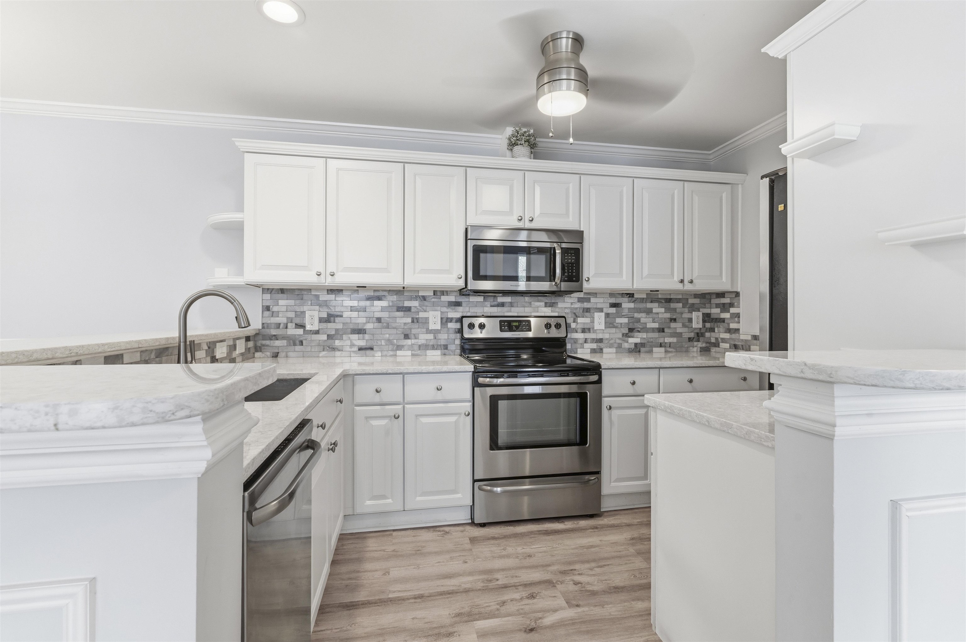 4665 Fringetree Dr. Unit: 5E