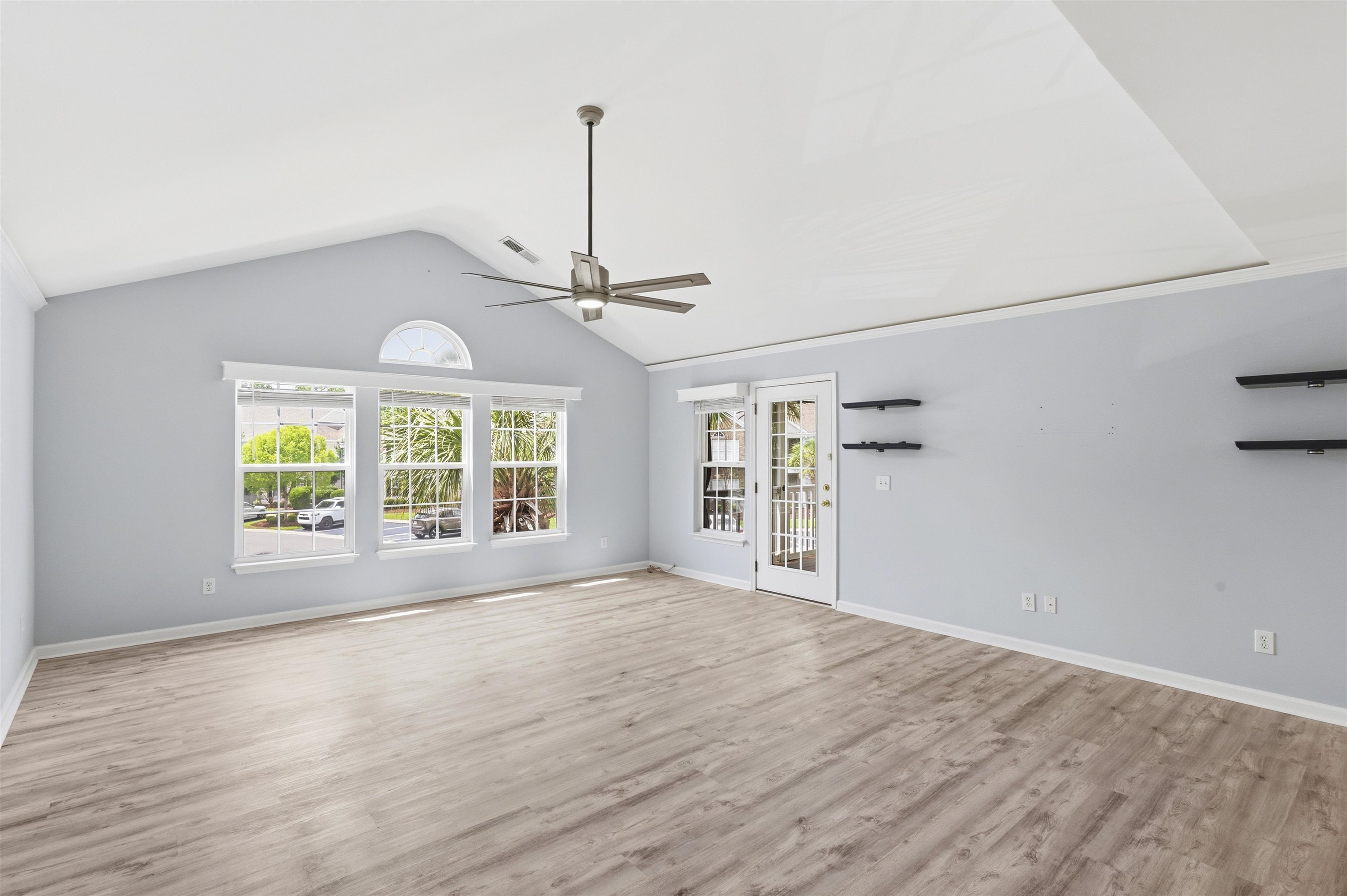 4665 Fringetree Dr. Unit: 5E