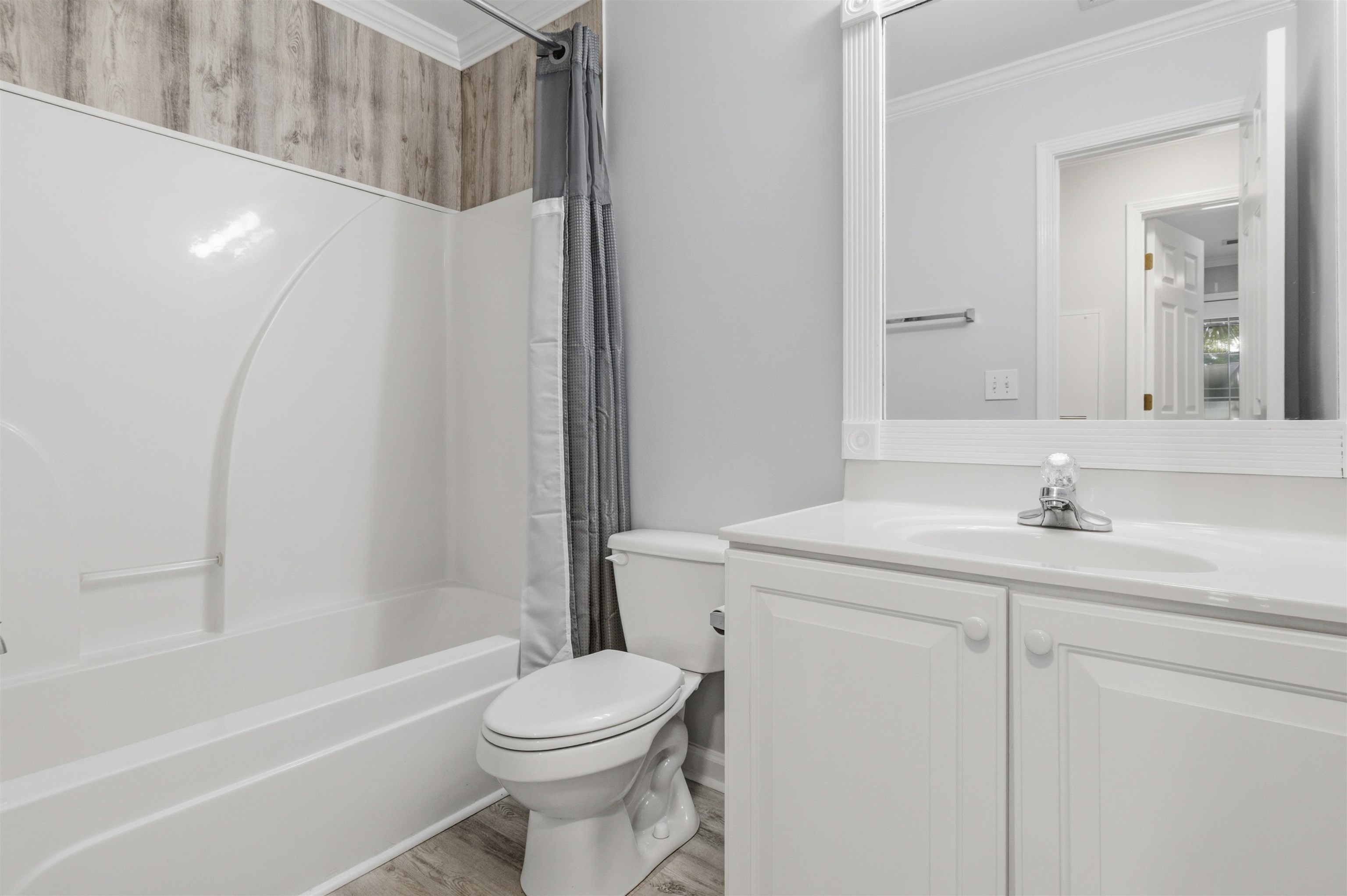 4665 Fringetree Dr. Unit: 5E