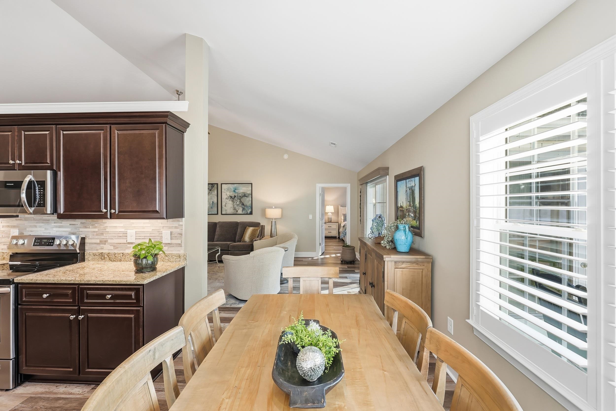 4576 Sandy Ln.