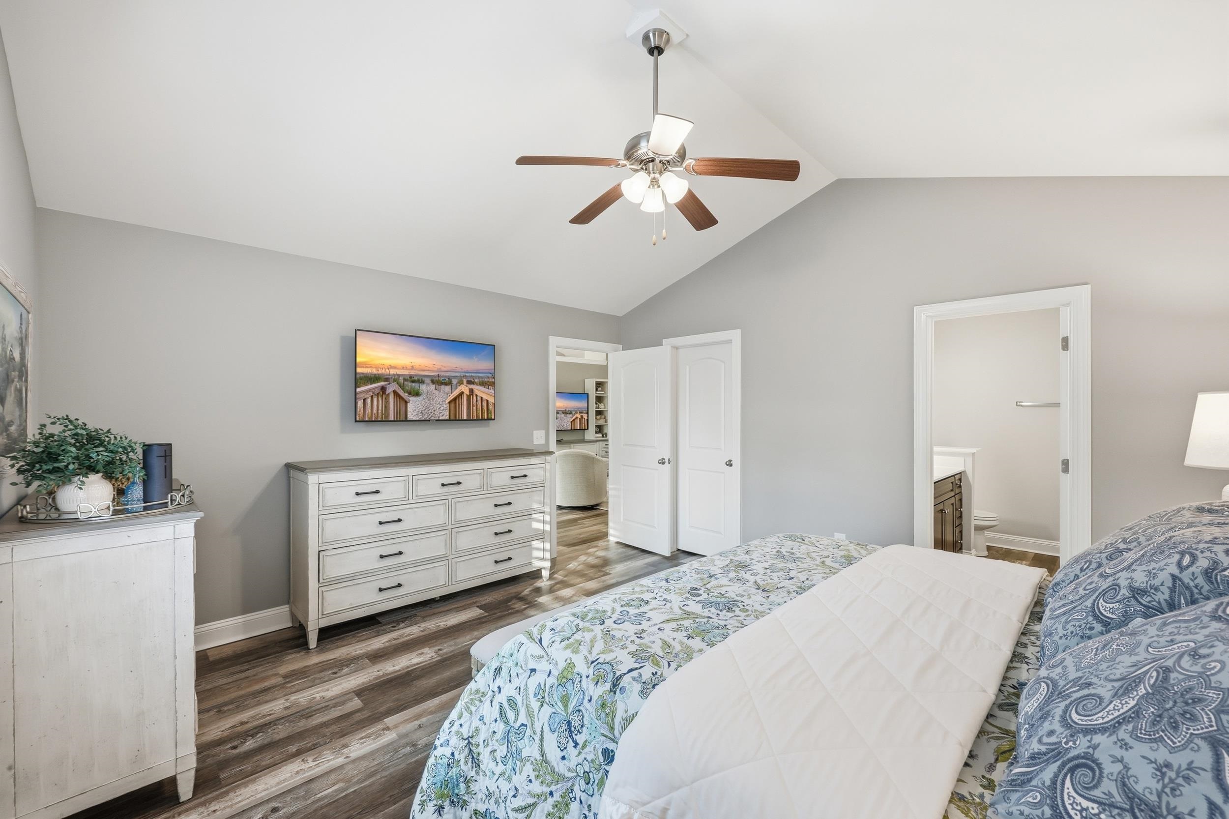 4576 Sandy Ln.