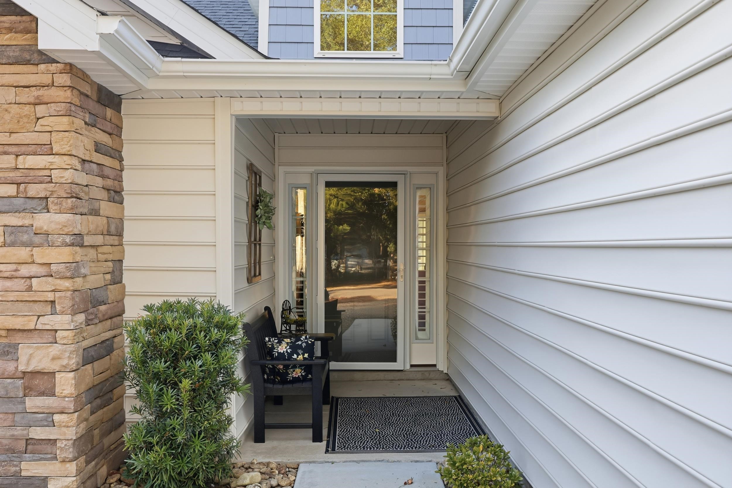 4576 Sandy Ln.