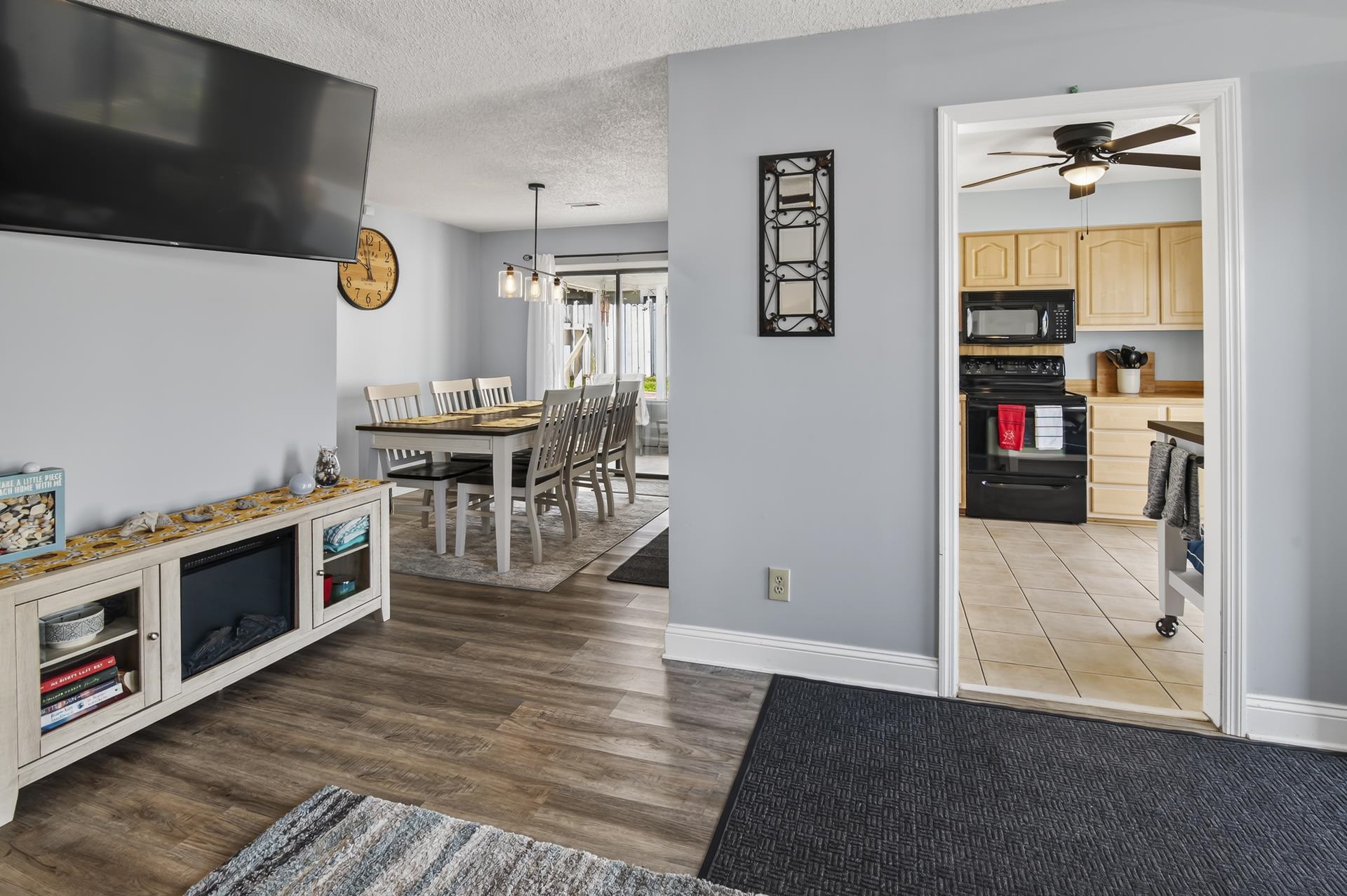 1441 Turkey Ridge Rd. Unit: D