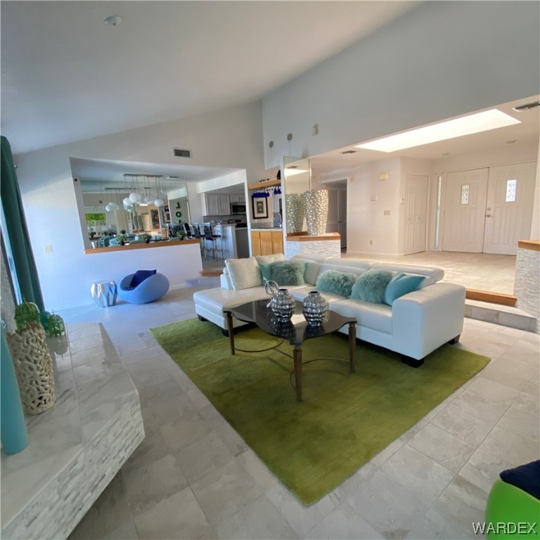 1800 Clubhouse Drive 127