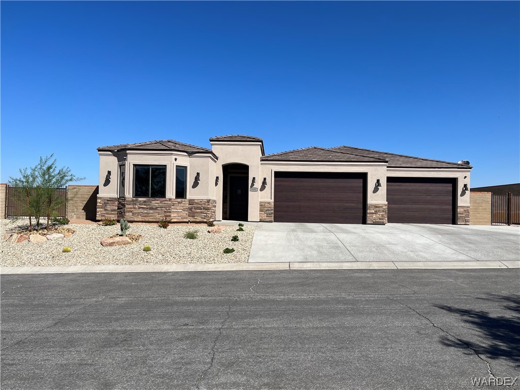 3251 Esmerelda Drive