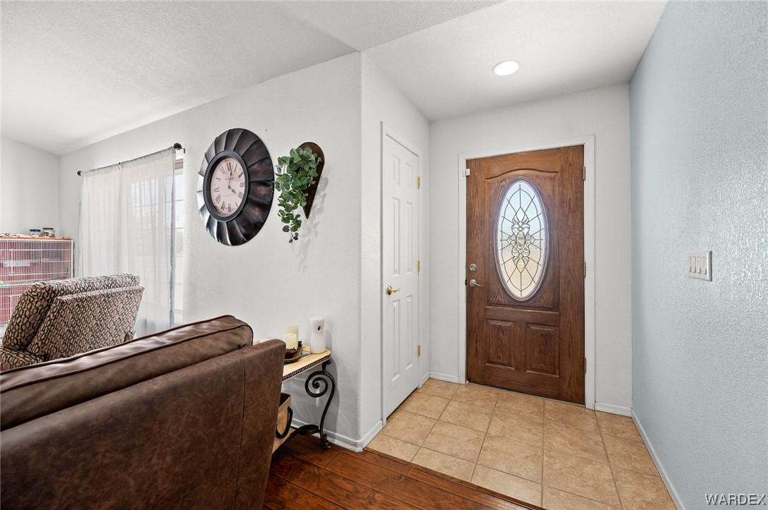 1796 E La Entrada Place