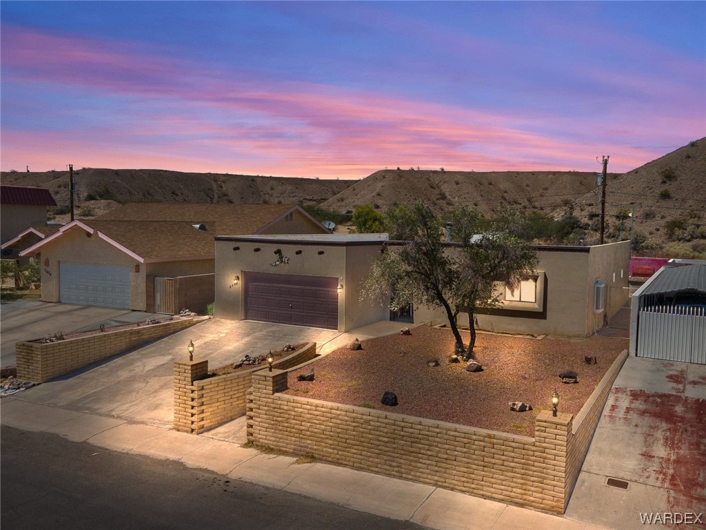 2640 Country Club Drive