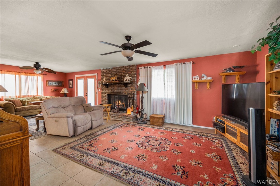 2640 Country Club Drive