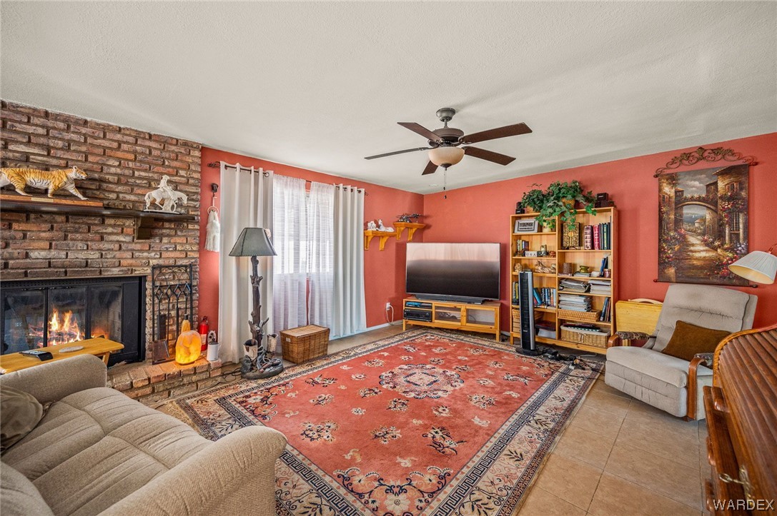 2640 Country Club Drive