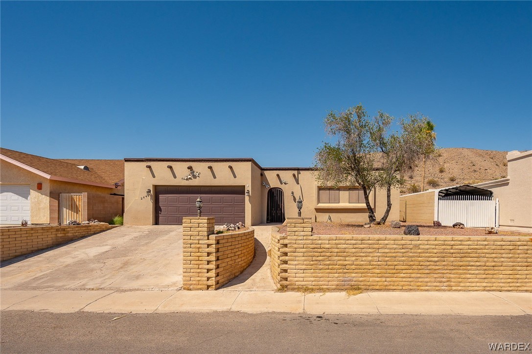 2640 Country Club Drive