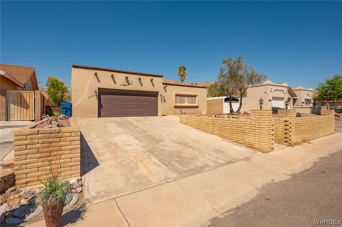 2640 Country Club Drive
