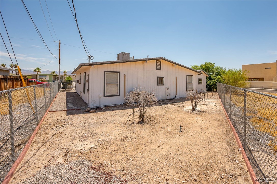 1473 Park Lane