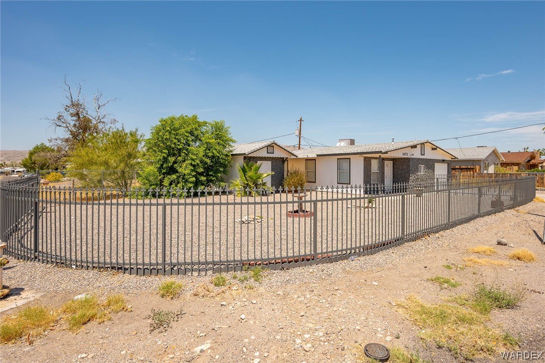 1473 Park Lane