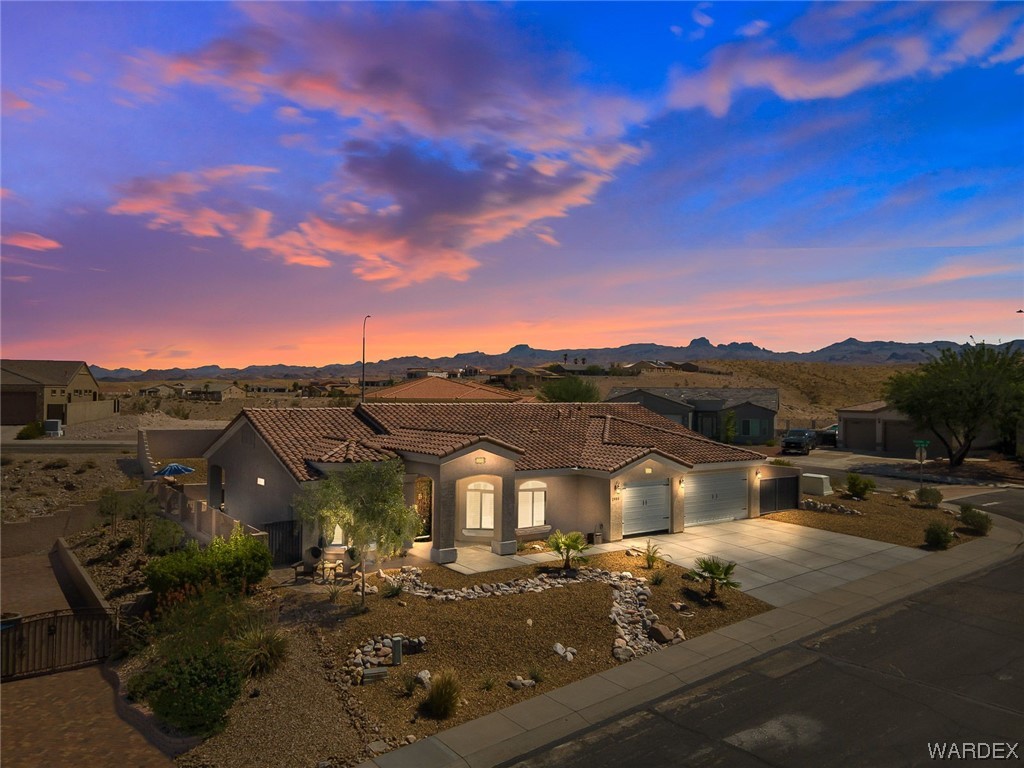 2903 Desert Vista Drive