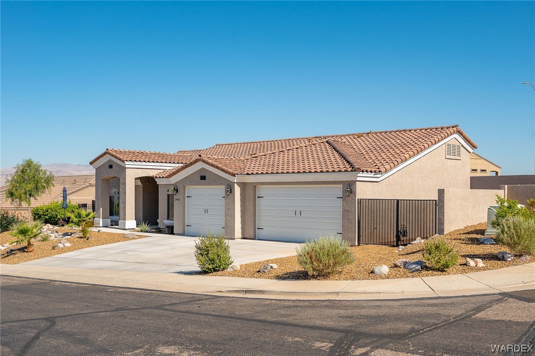 2903 Desert Vista Drive