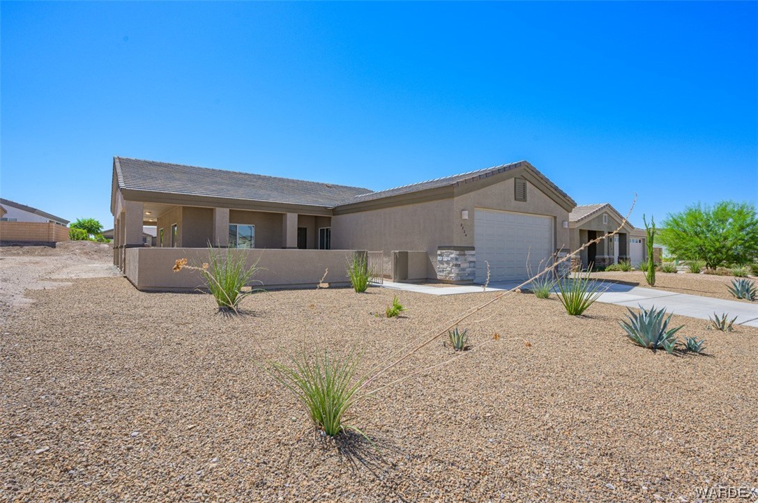 2724 Buffalo Trail