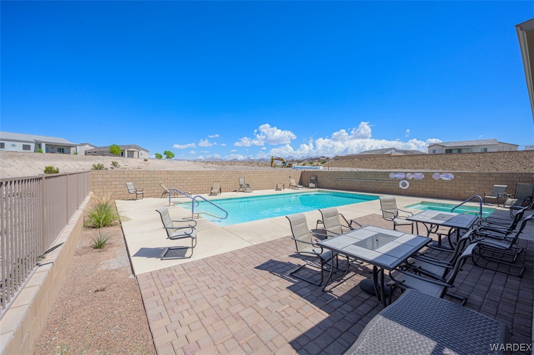 2724 Buffalo Trail