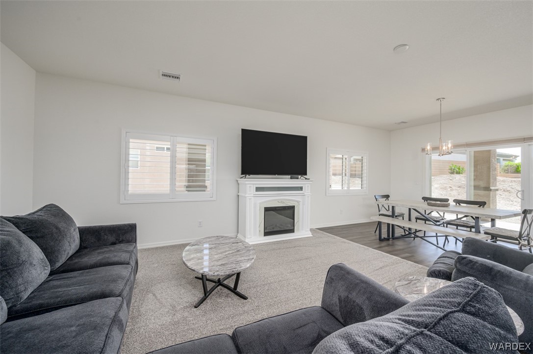 2724 Buffalo Trail