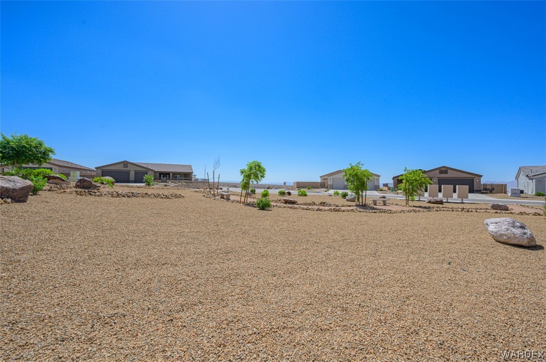 2724 Buffalo Trail