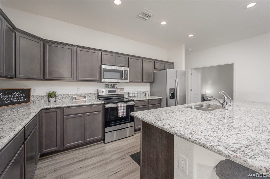 2724 Buffalo Trail