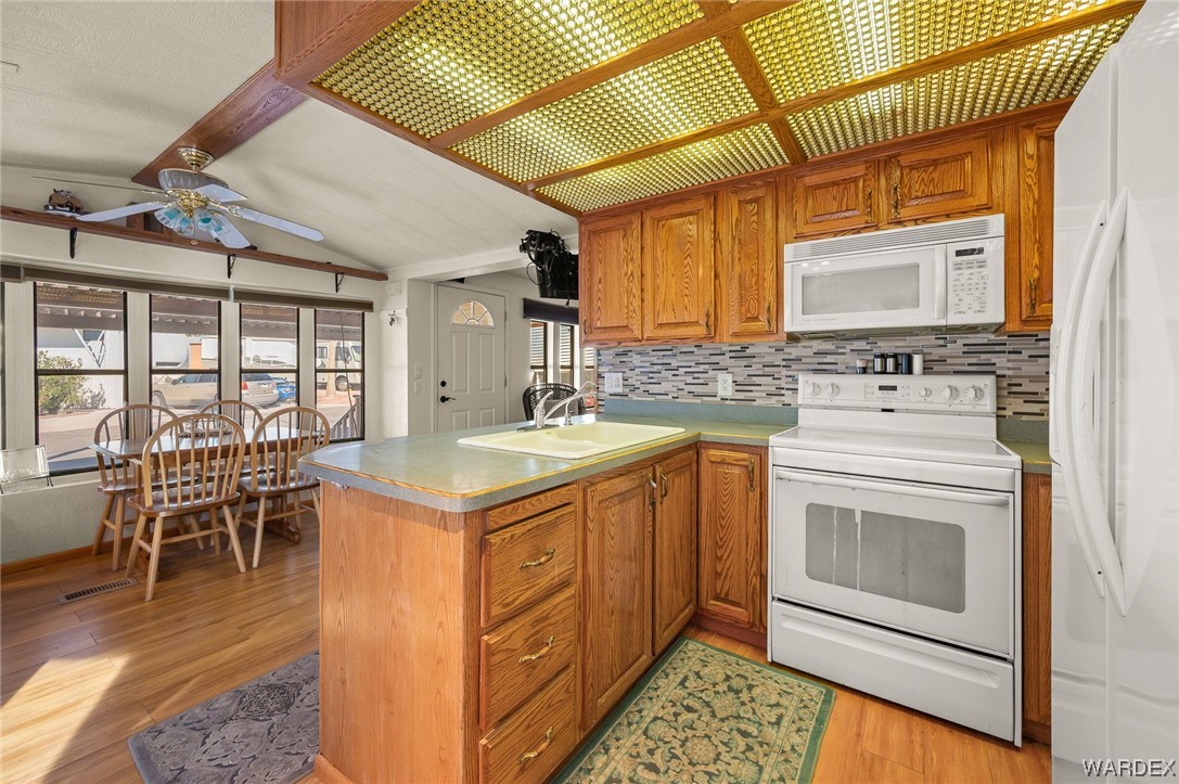 2000 Ramar Road 184