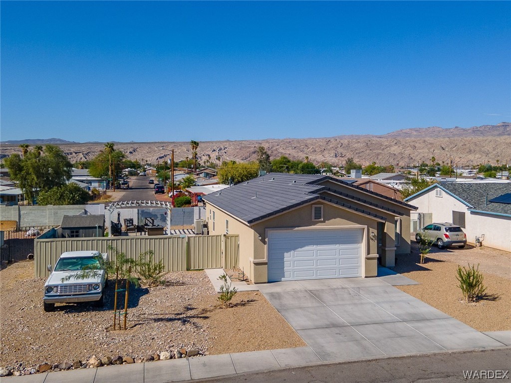 1857 Bluebonnet Boulevard