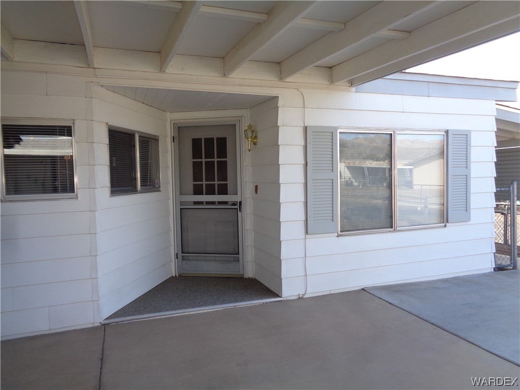 2112 Santa Cruz Avenue