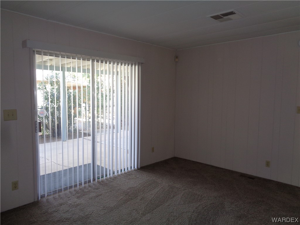 2112 Santa Cruz Avenue