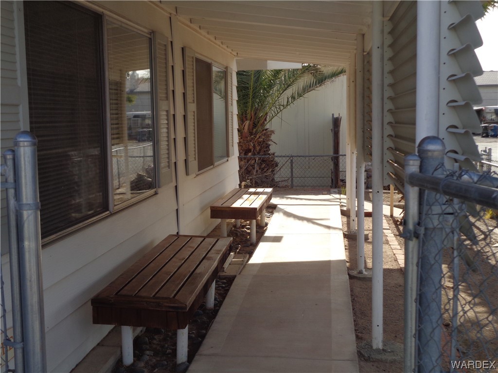 2112 Santa Cruz Avenue