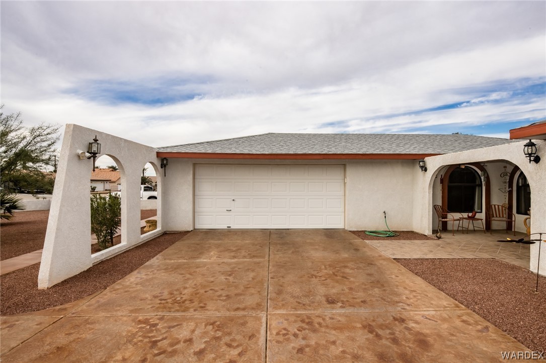 2023 E Mountain View Plaza