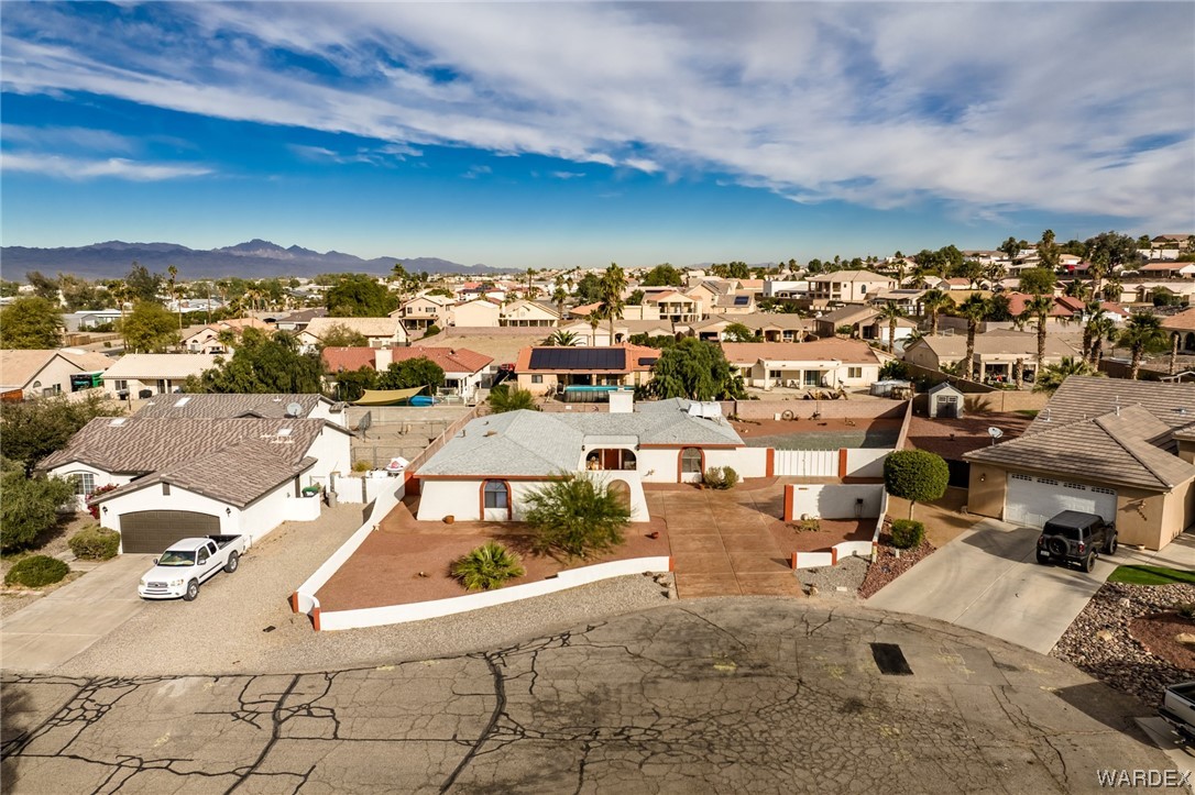 2023 E Mountain View Plaza