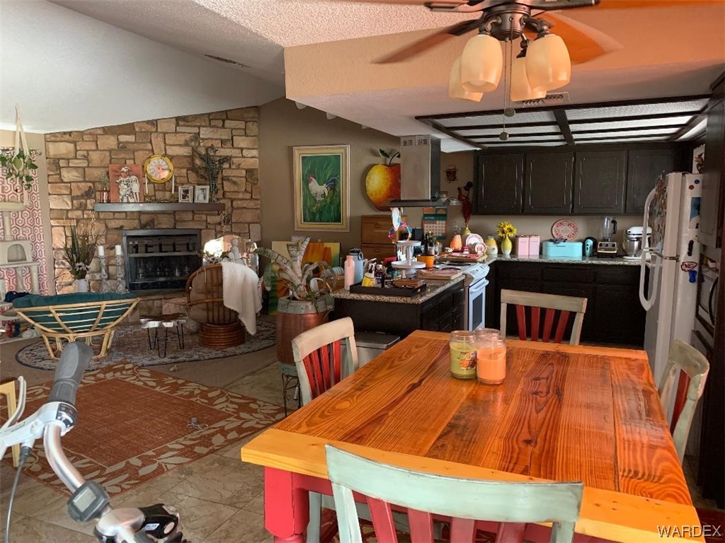2578 Country Club Drive
