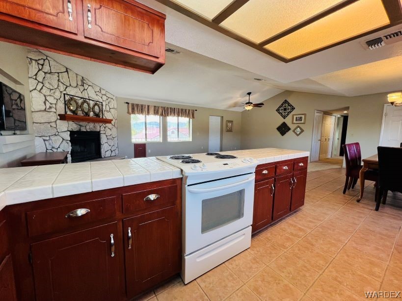 2578 Country Club Drive