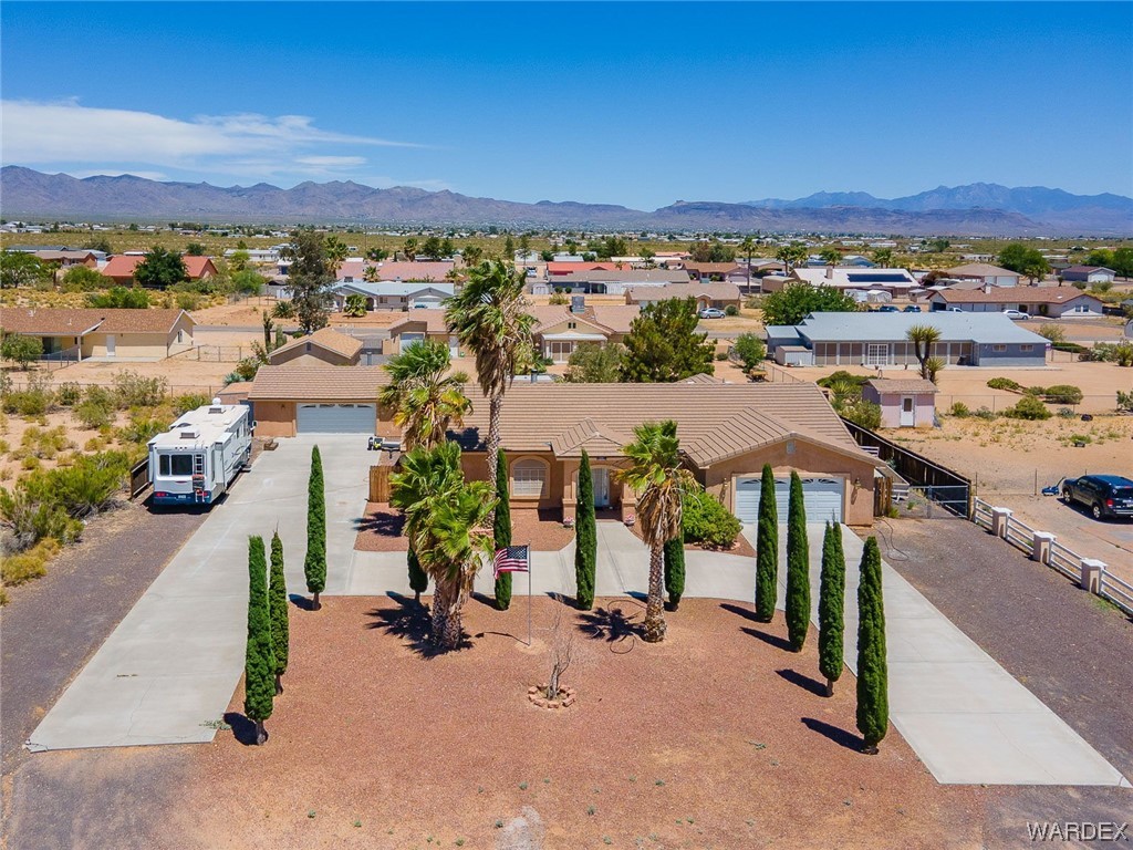 3686 N Saturn Drive