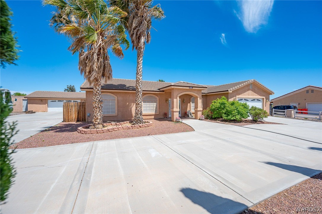 3686 N Saturn Drive