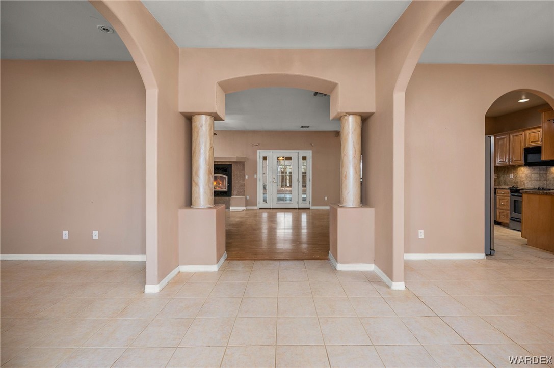 3686 N Saturn Drive