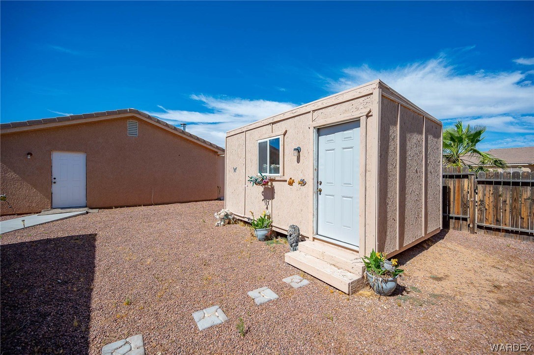 3686 N Saturn Drive