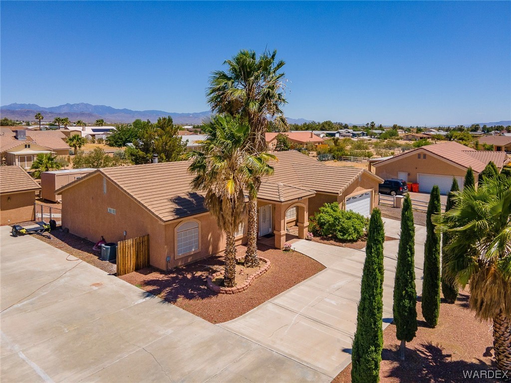 3686 N Saturn Drive