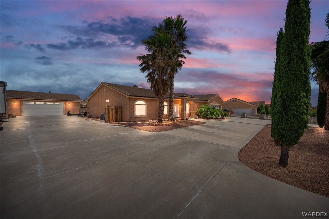 3686 N Saturn Drive