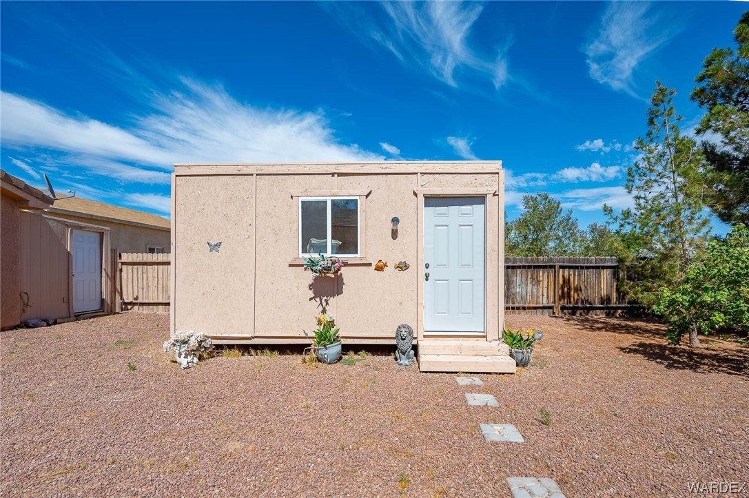 3686 N Saturn Drive