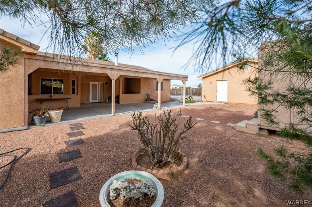 3686 N Saturn Drive